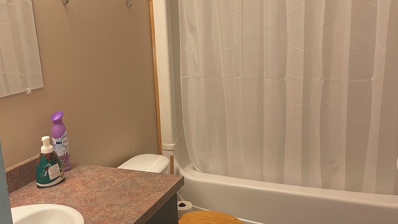Photo of Bathroom in Neebing
