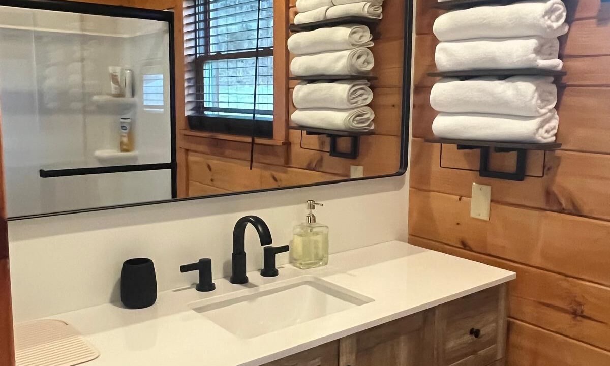 Photo of Bathroom in Rural Retreat