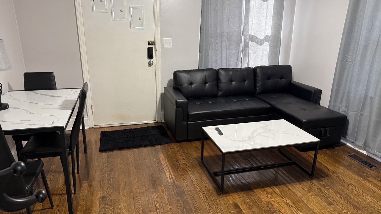 Photo of Livingroom in Enderly Park