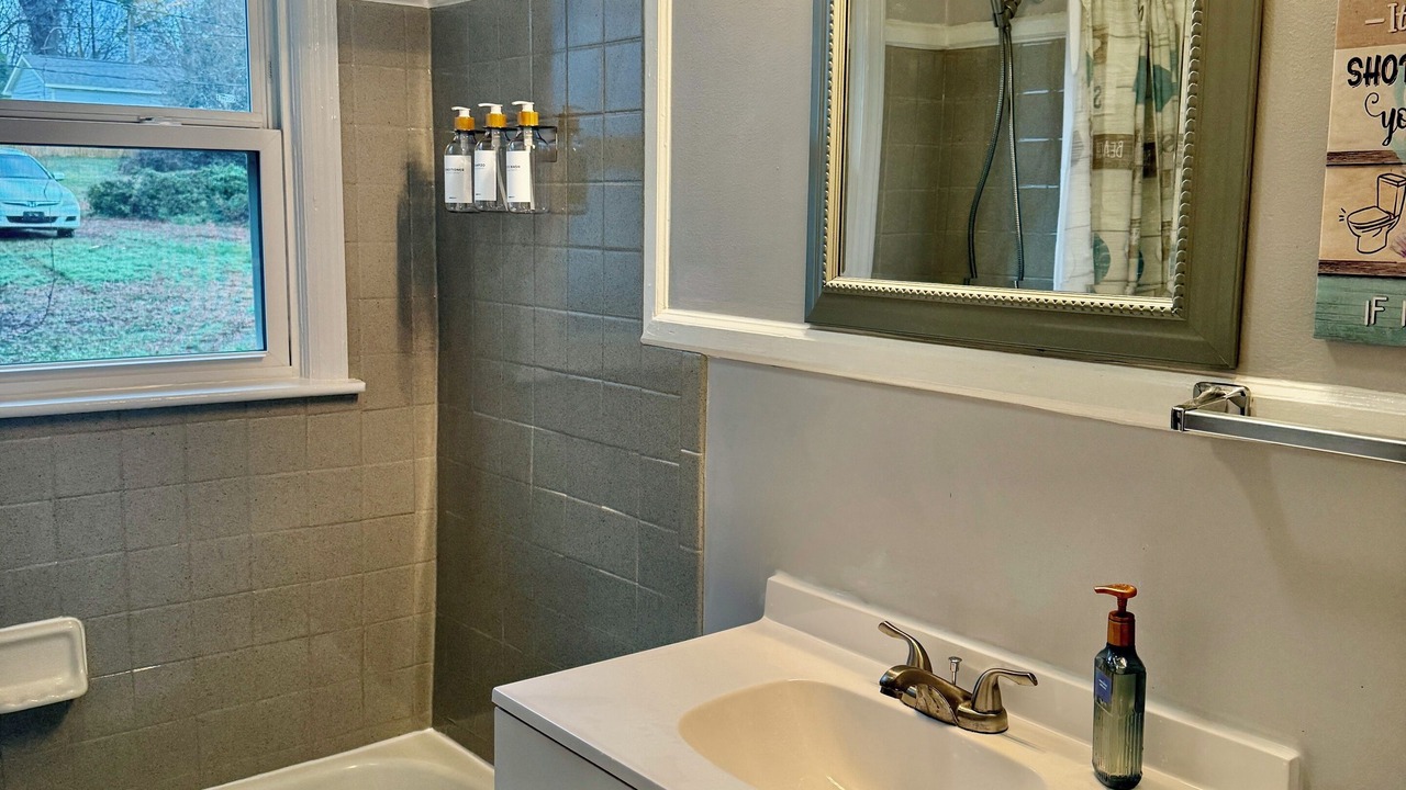 Photo of Bathroom in Enderly Park