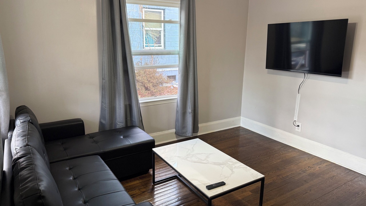 Photo of Livingroom in Enderly Park