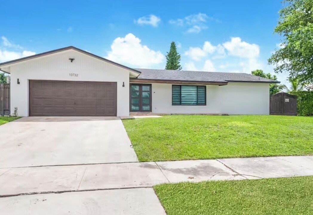 Photo of Outdoor in Palmetto Estates