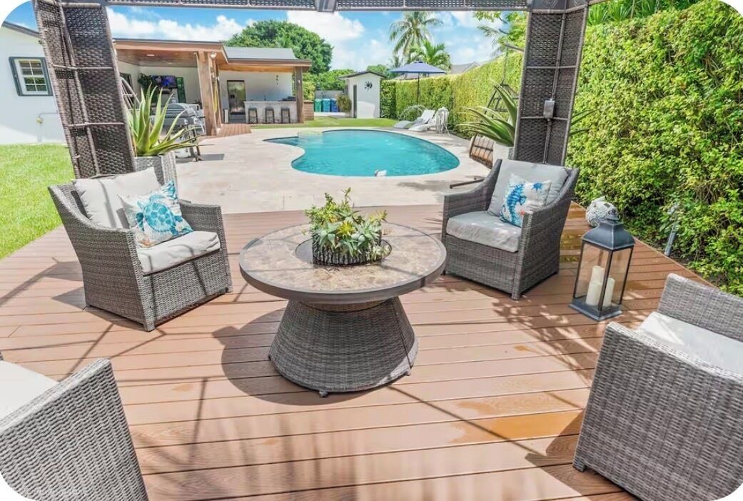 Photo of Outdoor in Palmetto Estates