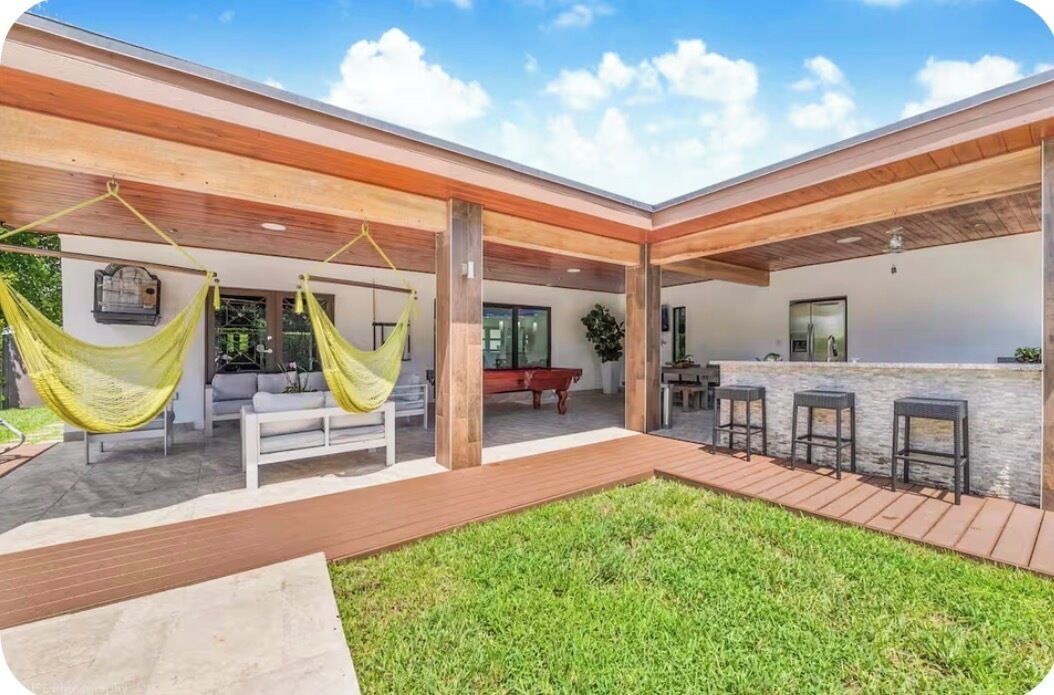 Photo of Outdoor in Palmetto Estates