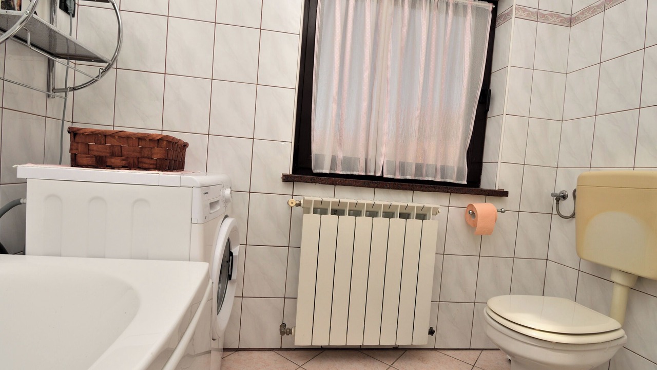 Photo of Bathroom in Fuzine