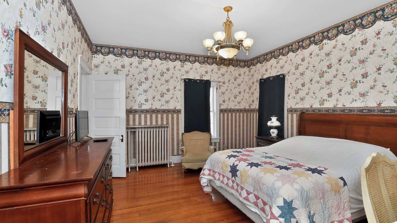 Photo of Bedroom in Danville
