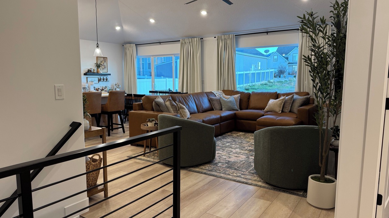 Photo of Livingroom in Tooele