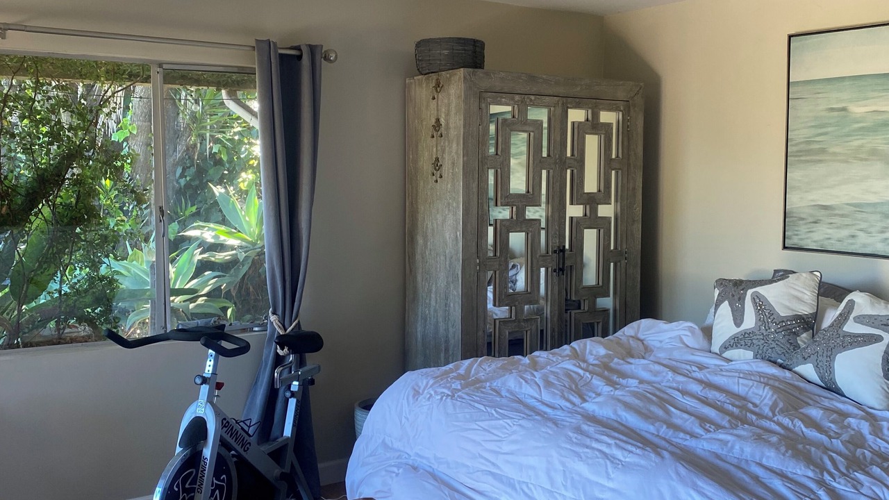 Photo of Bedroom in Rolling Hills Estates