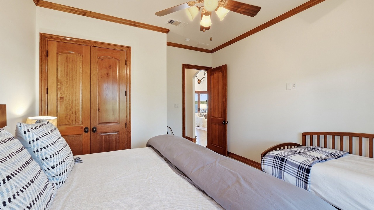 Photo of Bedroom in Graford