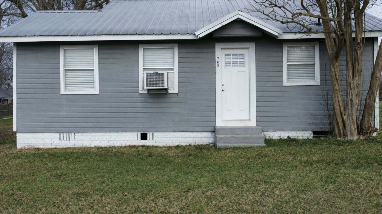 Photo of Outdoor in Linden