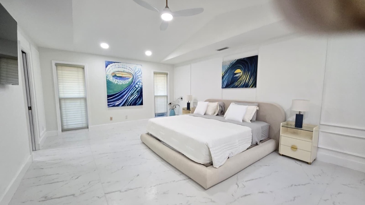 Photo of Bedroom in Greenview Shores