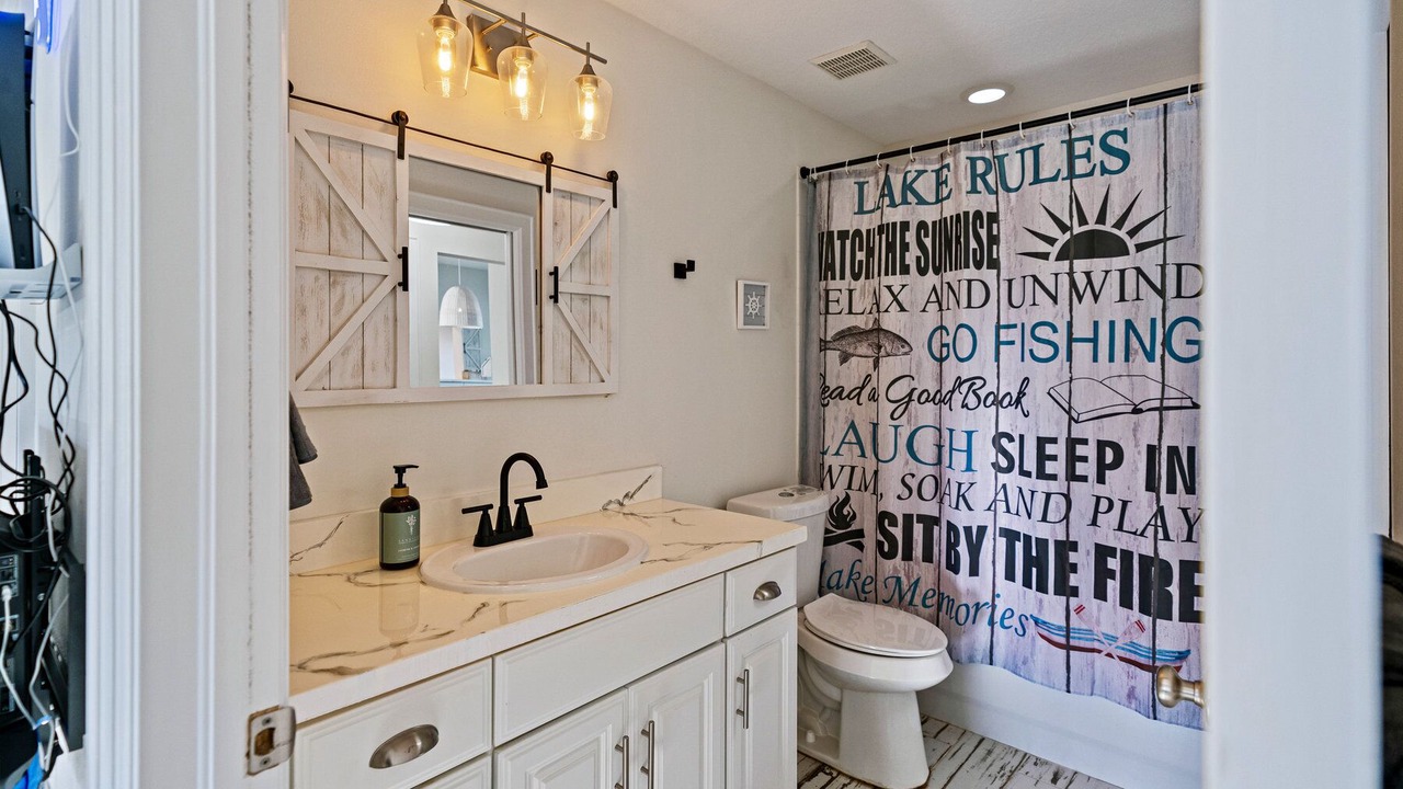 Photo of Bathroom in Auburndale