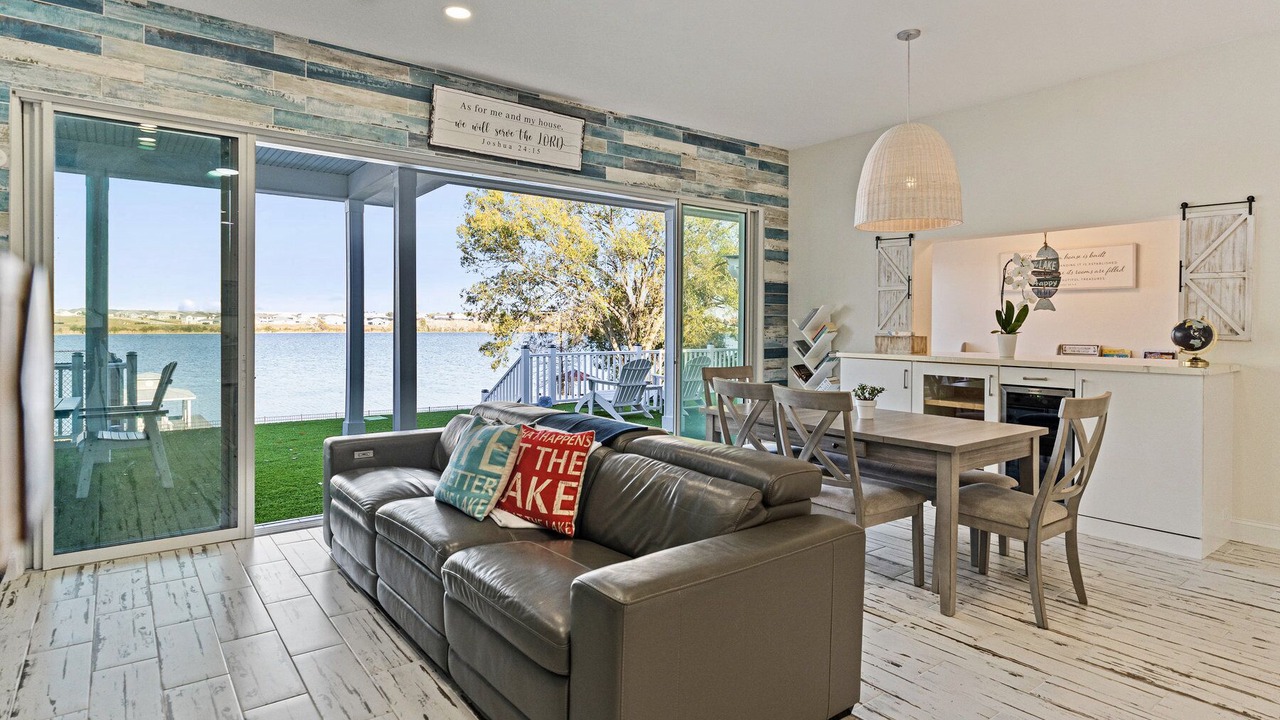 Photo of Livingroom in Auburndale