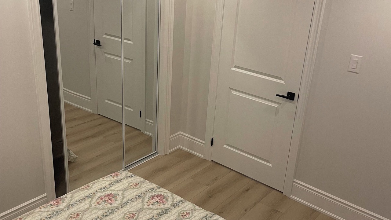 Photo of Bedroom in Rouge