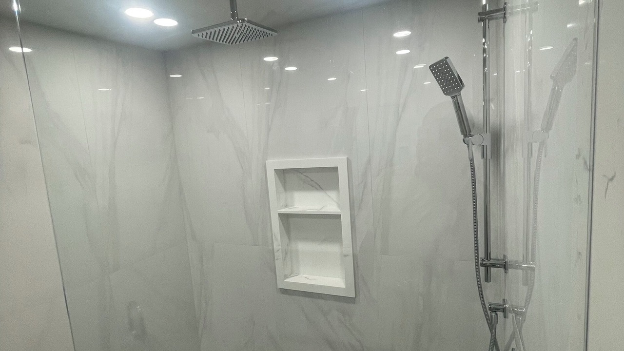 Photo of Bathroom in Rouge