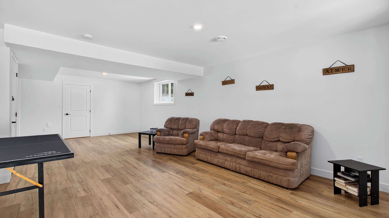 Photo of Livingroom in Amherst