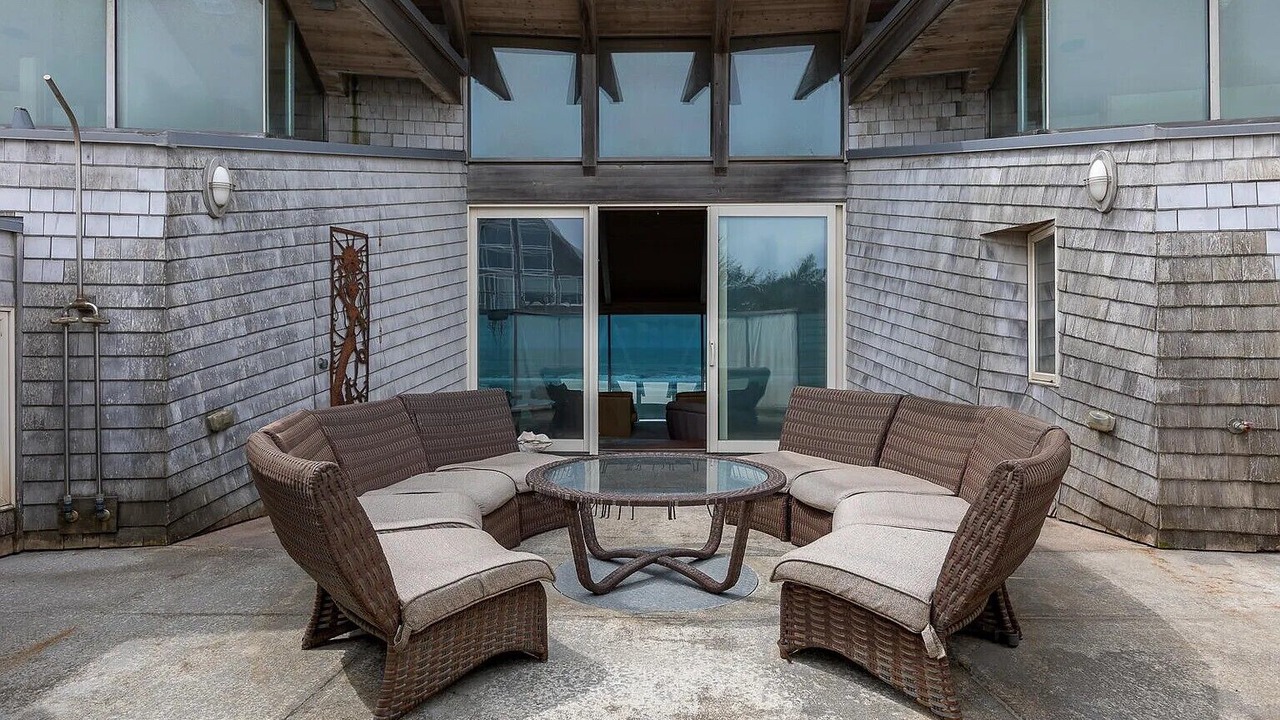 Photo of Patio Balcony in Oregon Coast