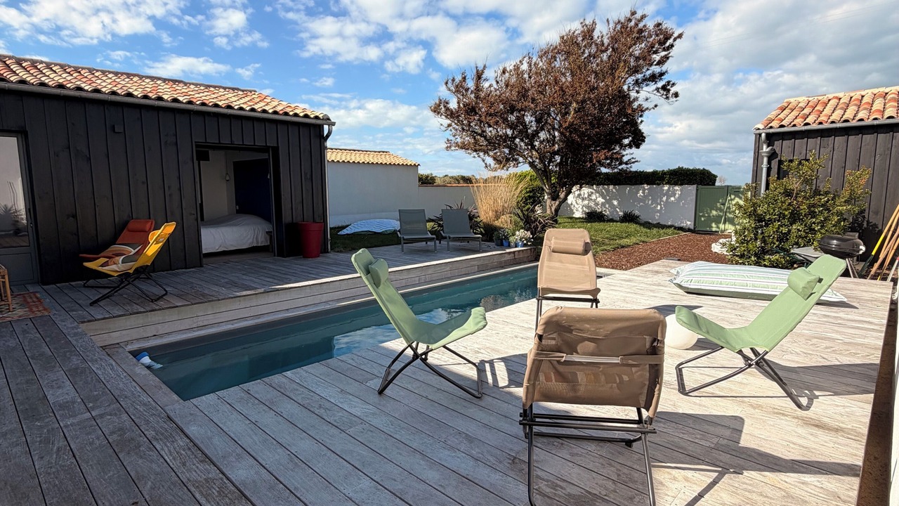 Photo of Outdoor in Ars-en-Re