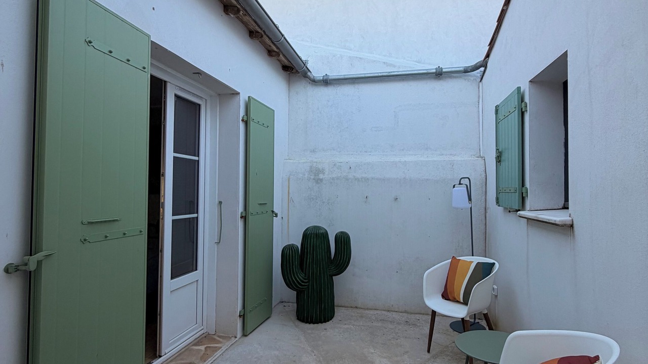 Photo of Patio Balcony in Ars-en-Re