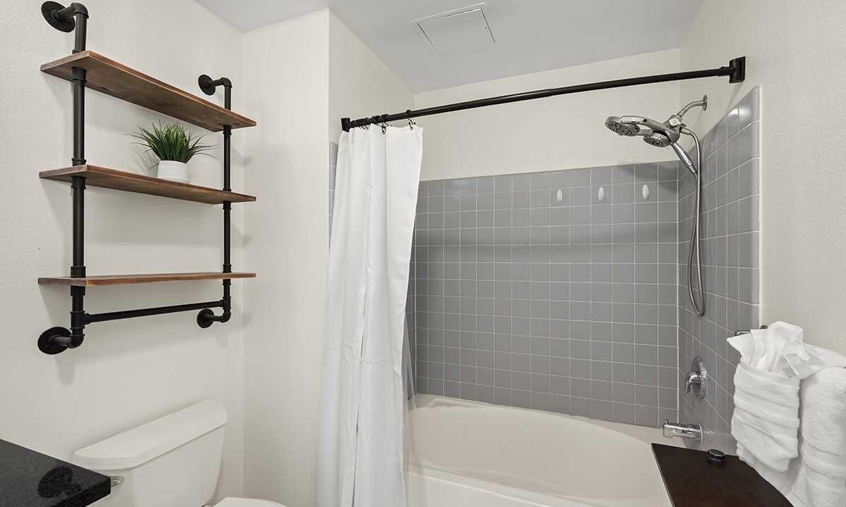 Photo of Bathroom in Pacific Terrace