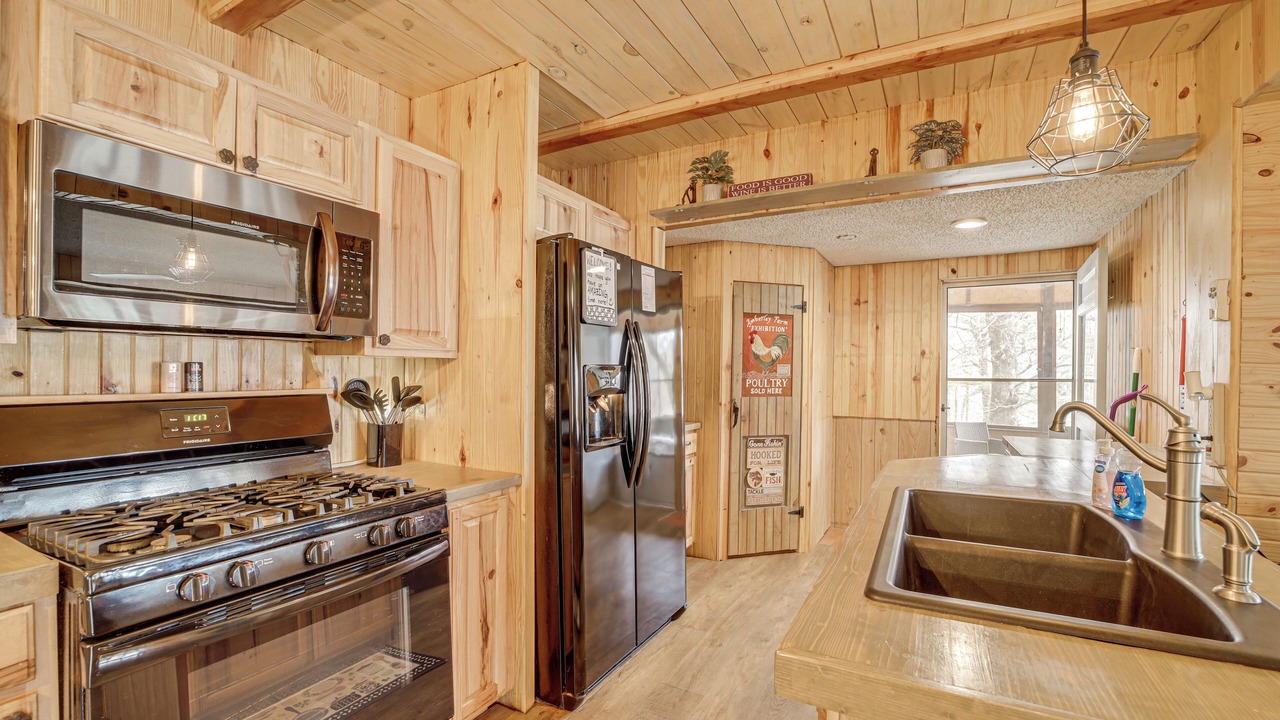 Photo of Kitchen in Hoyt