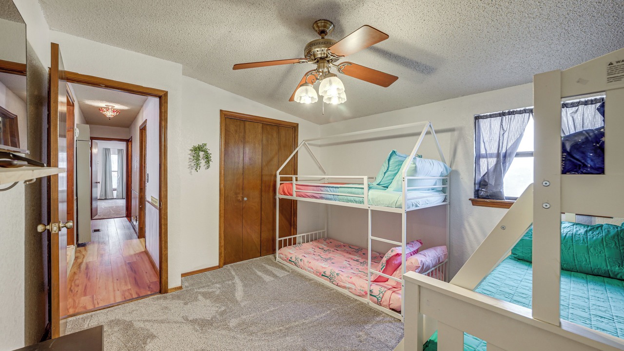 Photo of Bedroom in Hoyt