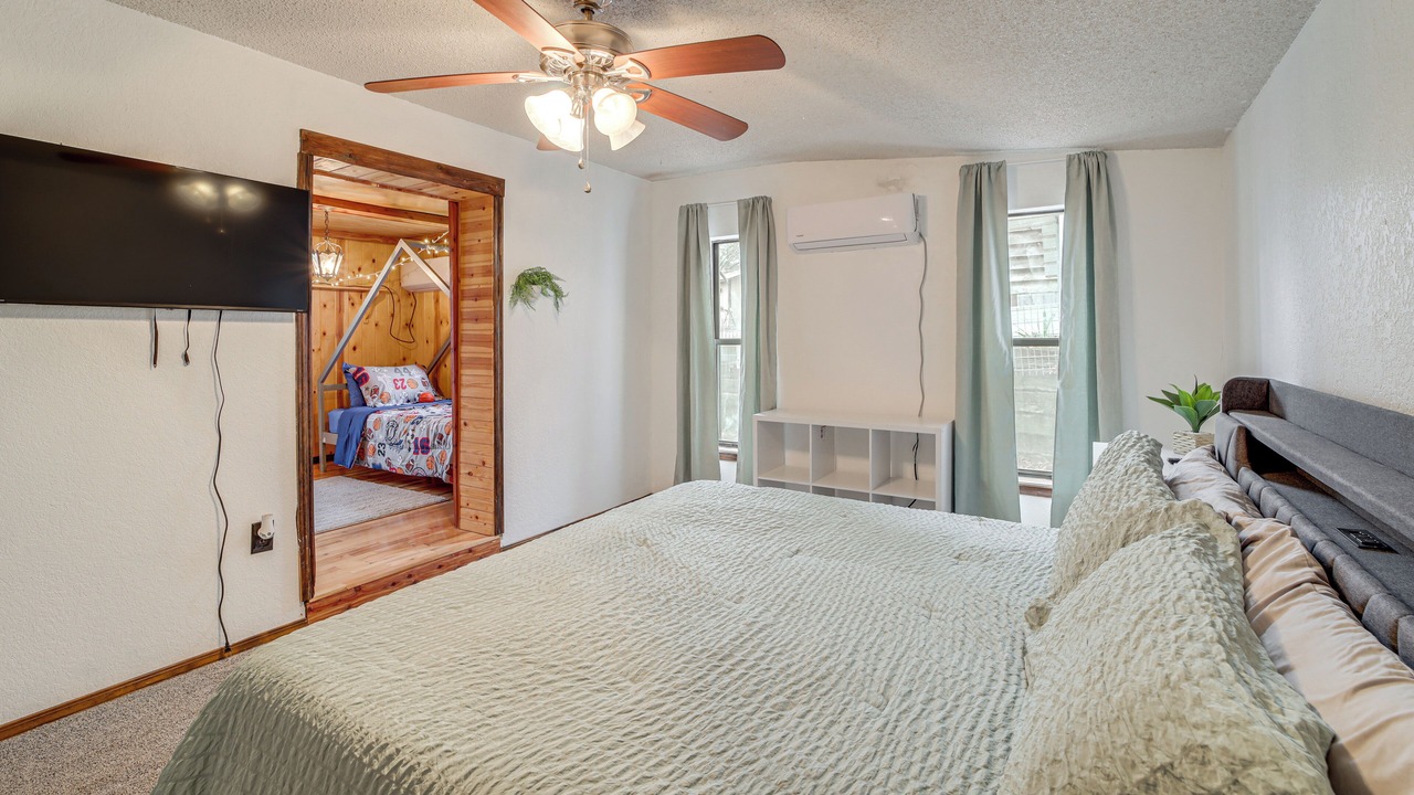 Photo of Bedroom in Hoyt