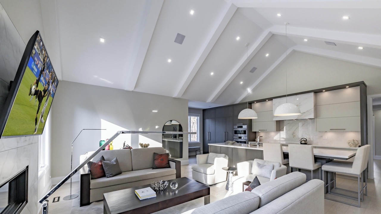 Photo of Livingroom in Clarkson-Lorne Park