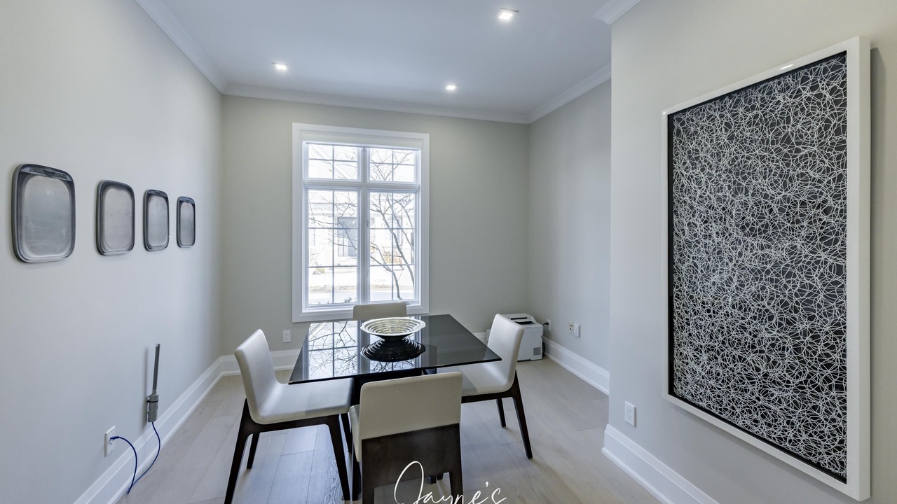 Photo of Bedroom in Clarkson-Lorne Park