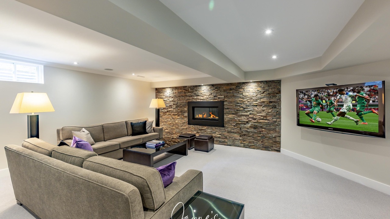 Photo of Bedroom in Clarkson-Lorne Park