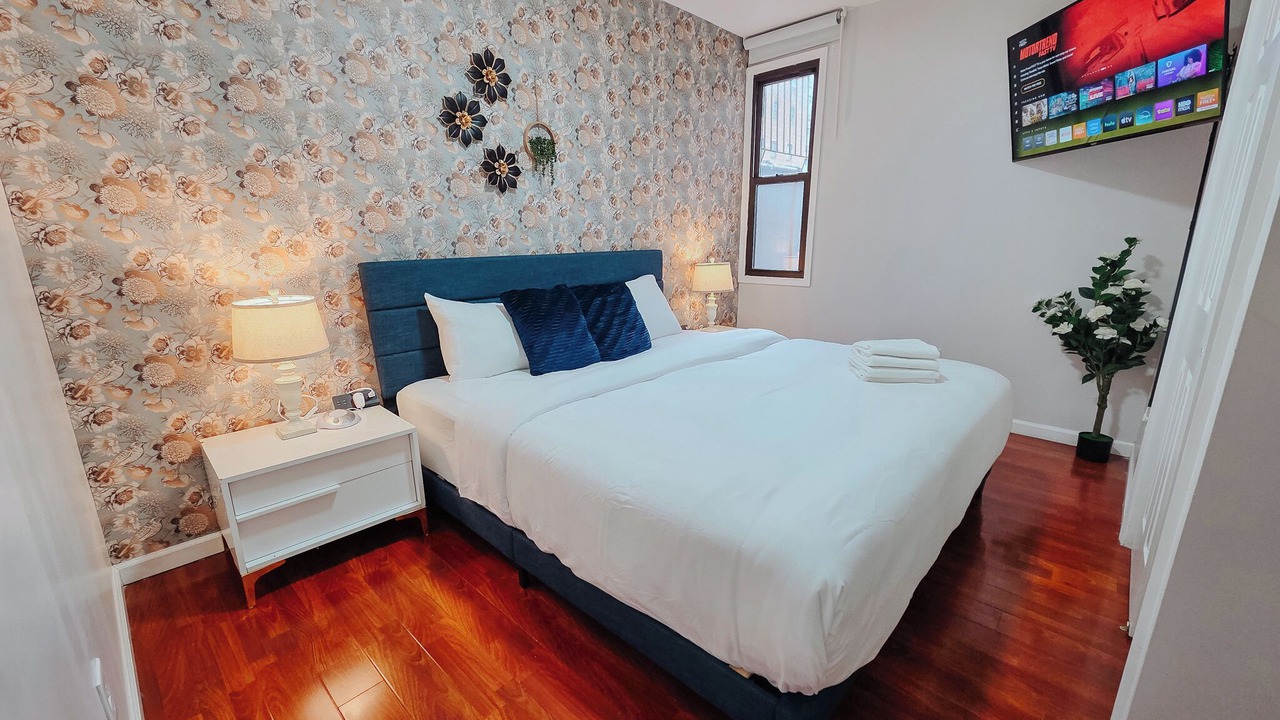 Photo of Bedroom in Chinatown