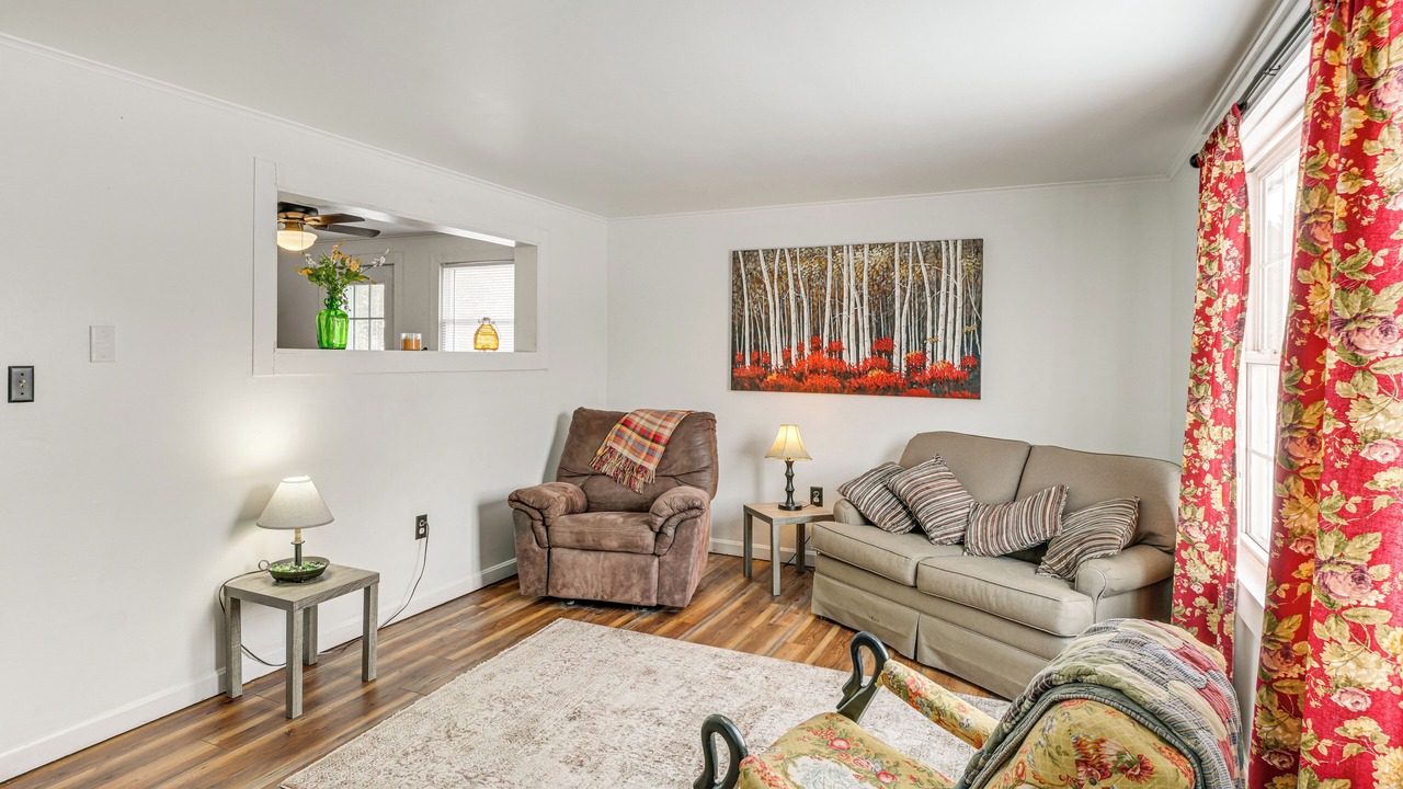 Photo of Livingroom in Machias