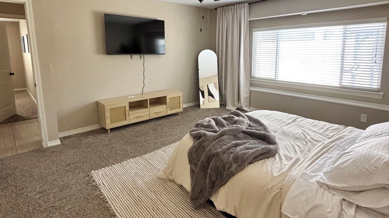 Photo of Bedroom in Biggs Field