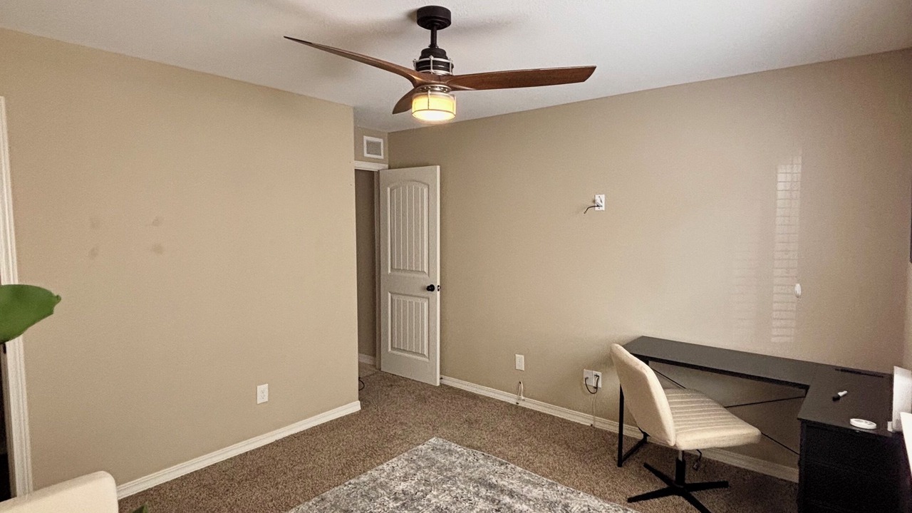 Photo of Livingroom in Biggs Field