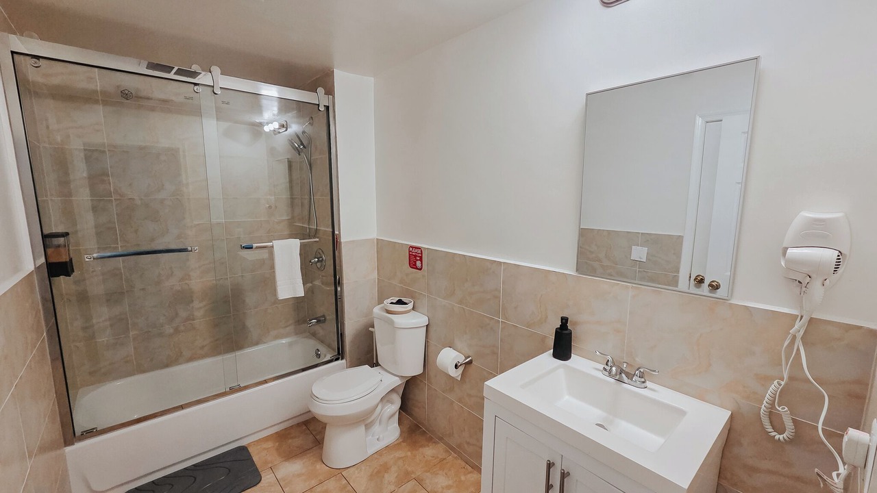 Photo of Bathroom in Chinatown