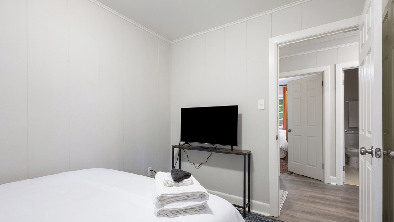 Photo of Bedroom in Ashland