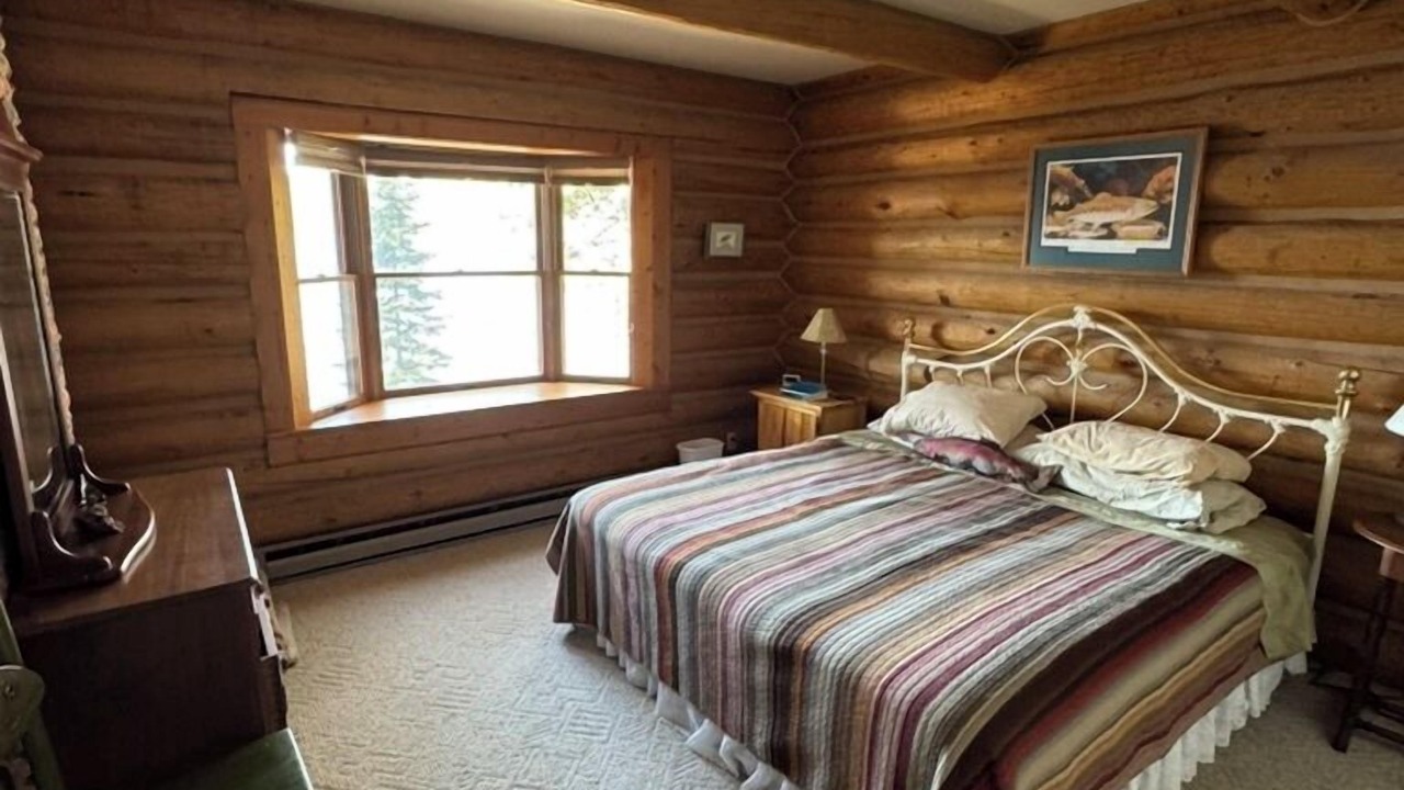 Photo of Bedroom in Seeley Lake