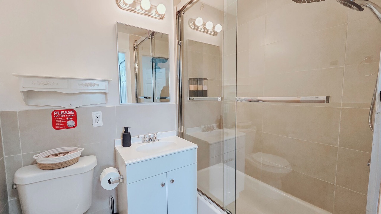 Photo of Bathroom in Chinatown