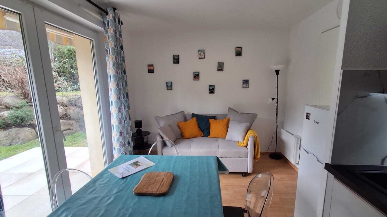 Photo of Livingroom in Esquieze-Sere