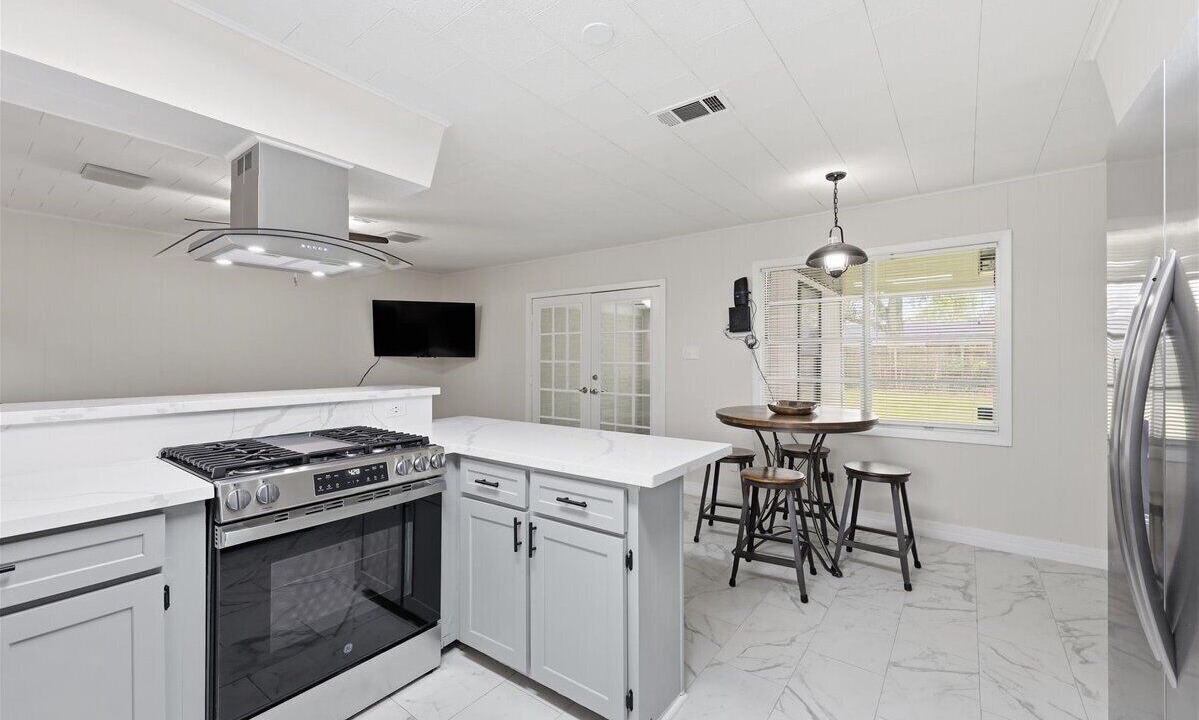 Photo of Kitchen in Groves