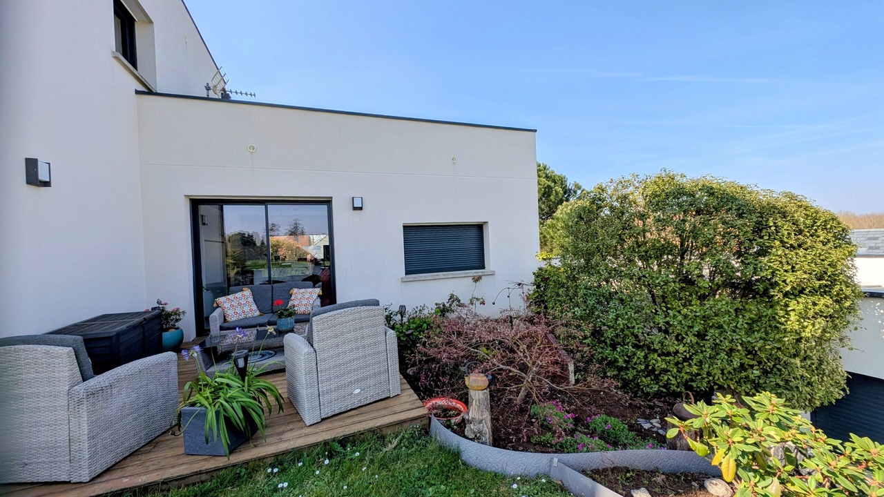 Photo of Patio Balcony in Ballan-Mire