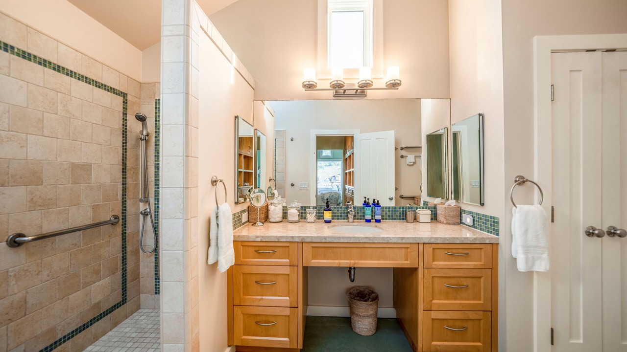 Photo of Bathroom in Stinson Beach