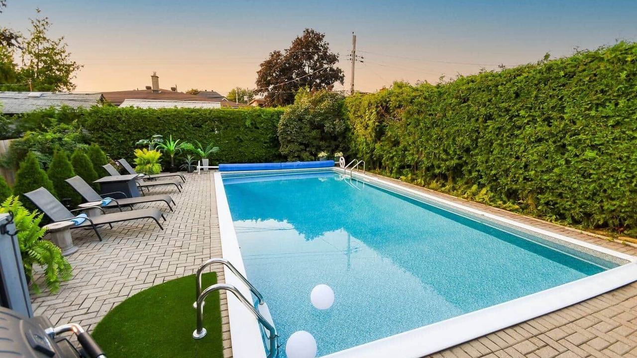 Photo of Outdoor in Ottawa Division