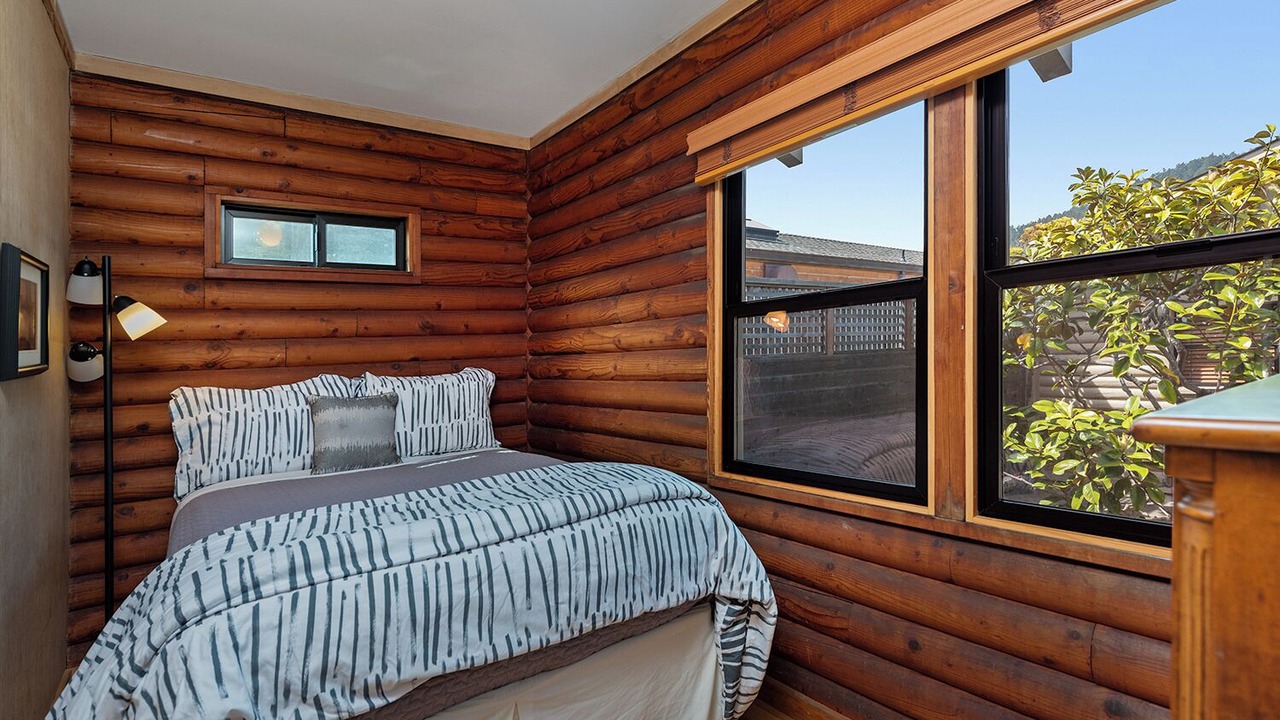 Photo of Bedroom in Stinson Beach