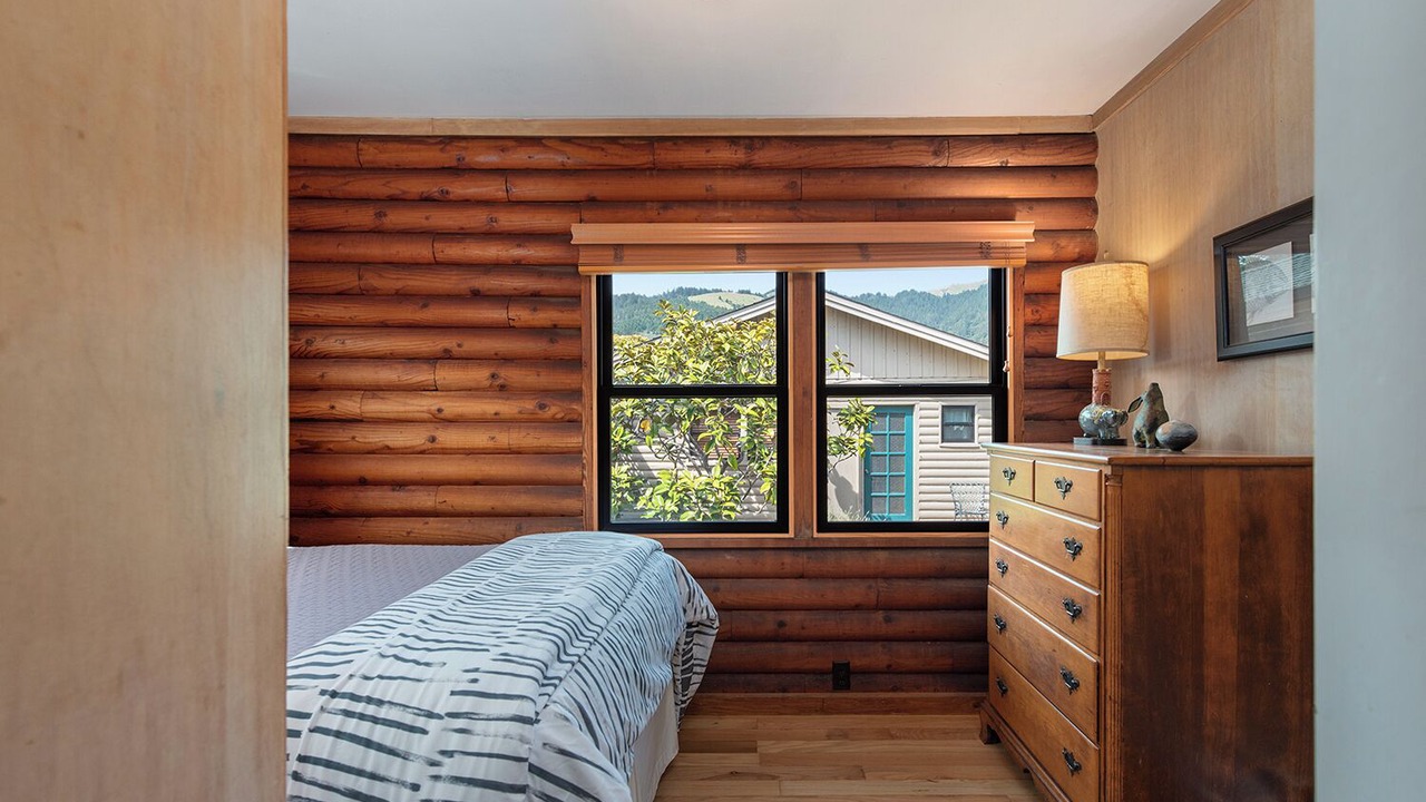 Photo of Bedroom in Stinson Beach