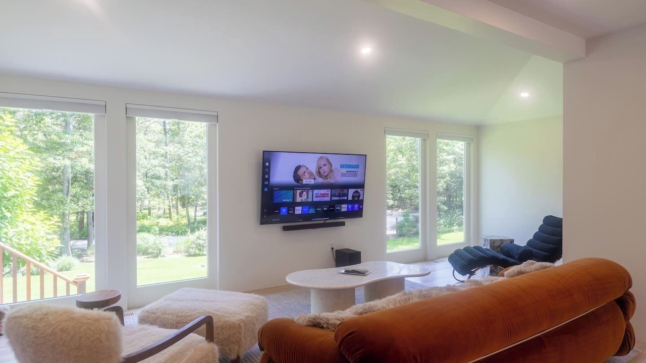 Photo of Bedroom in Lagoon Heights