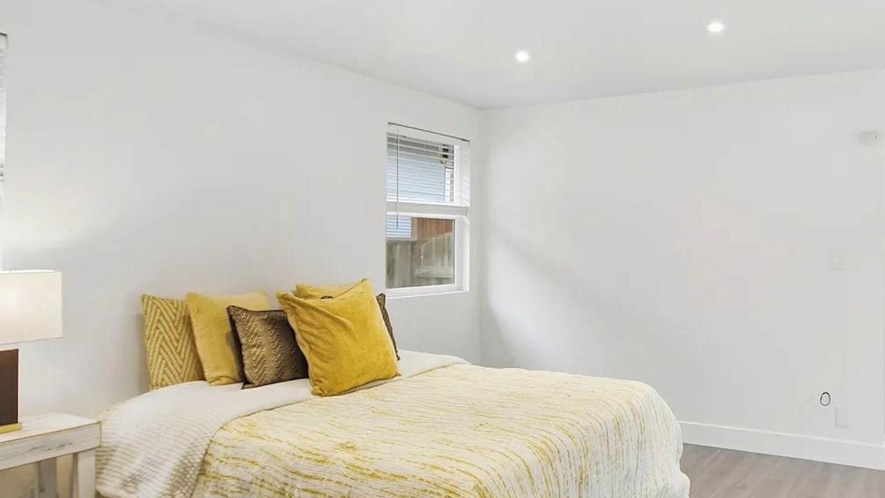 Photo of Bedroom in Willow Glen