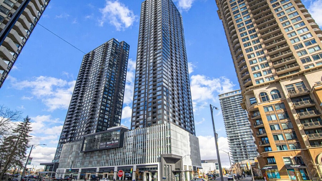Photo of Outdoor in Downtown Mississauga