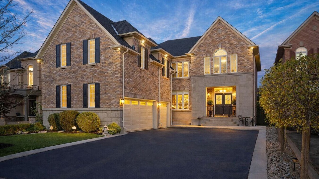 Photo of Outdoor in Brampton