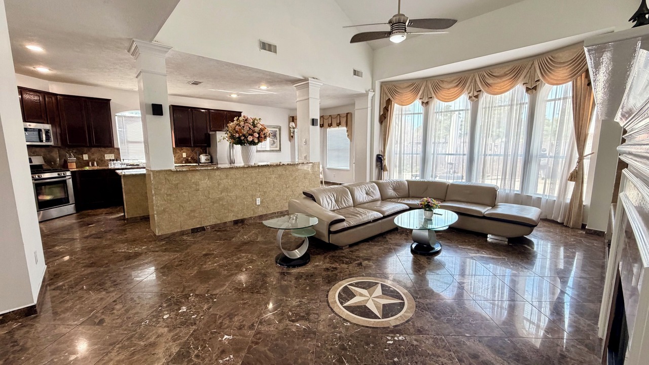Photo of Livingroom in Tomball